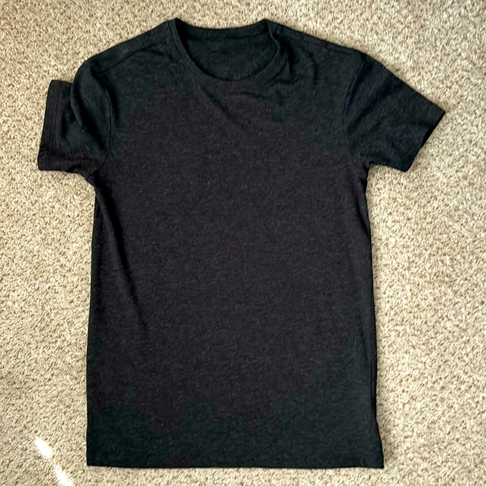 Lucy black cotton tee